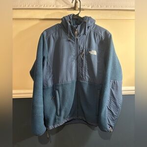 The North Face Women’s Dual-Texture Blue Jacket, Size Medium
